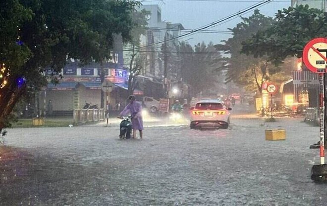 Thời tiết hôm nay (8-11): Mưa lớn từ Thanh Hóa đến Bắc Quảng Trị

